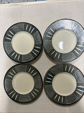 Mikasa Firesong Potter's Craft Cream Center Side/Bread Plates (Set of 4)